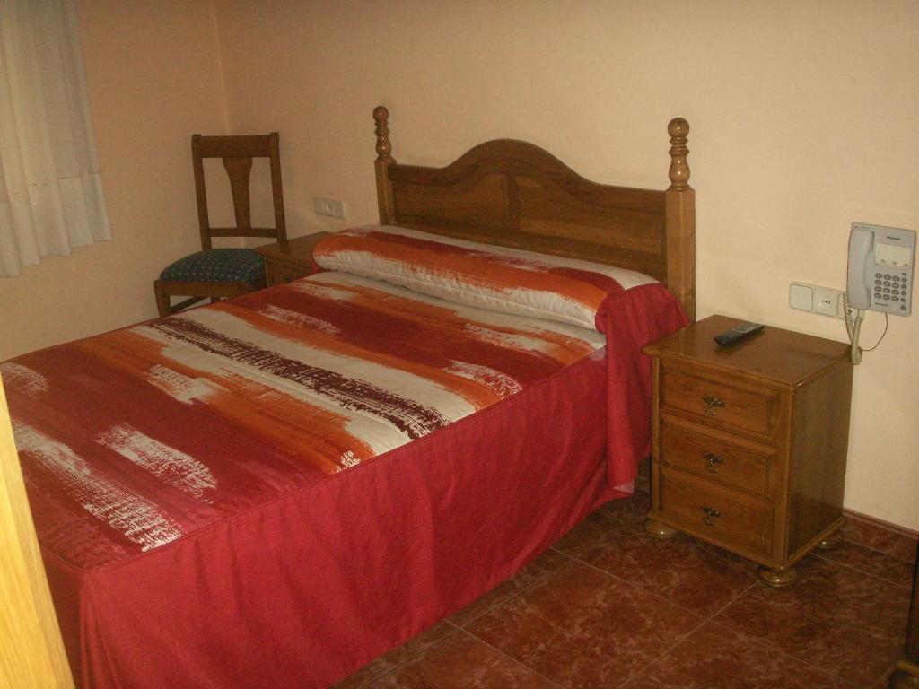 Hostal La Nava Мадрид Экстерьер фото