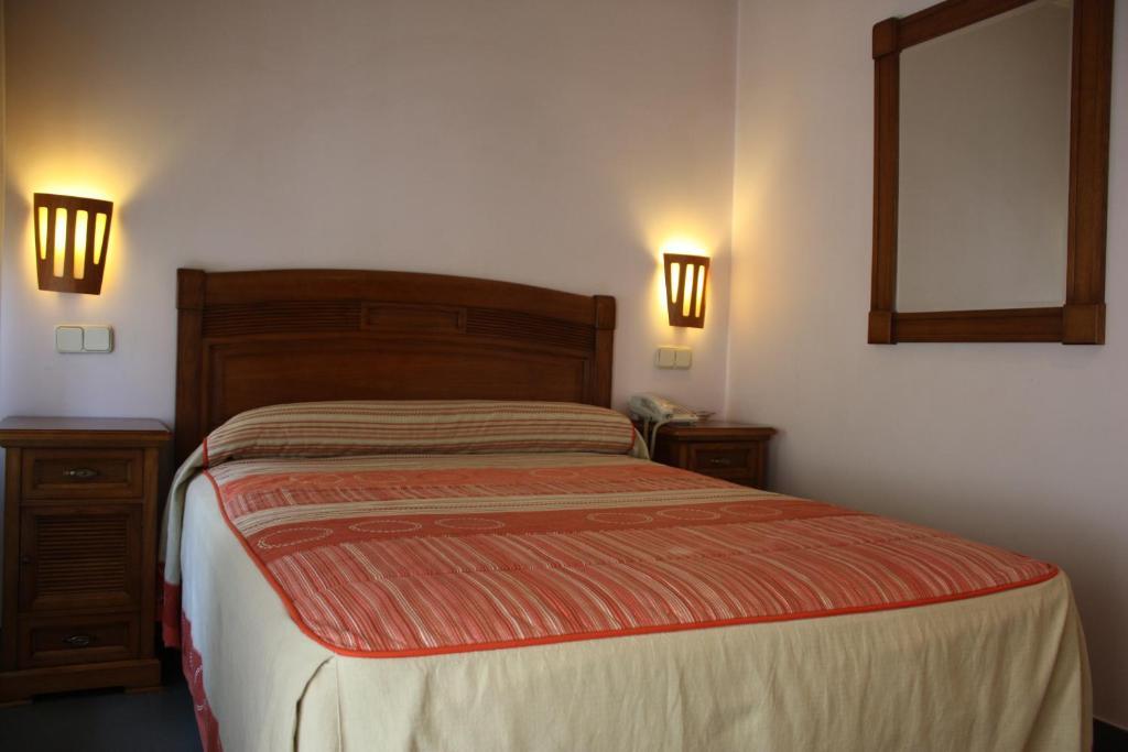 Hostal La Nava Мадрид Номер фото