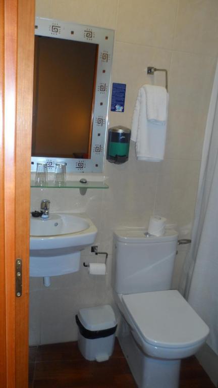 Hostal La Nava Мадрид Номер фото